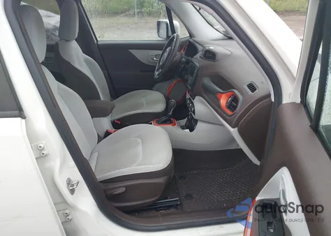 2016 Jeep Renegade Latitude z USA, uszkodzony, nr VIN ZACCJBBT7GPD74784